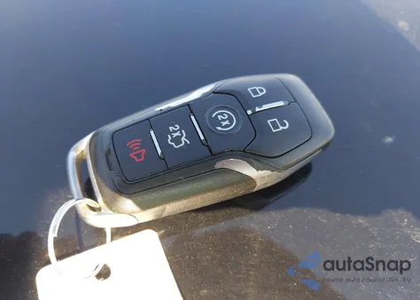 2016 Ford Mustang V6 из США, поврежденный, VIN 1FA6P8AM8G5265581